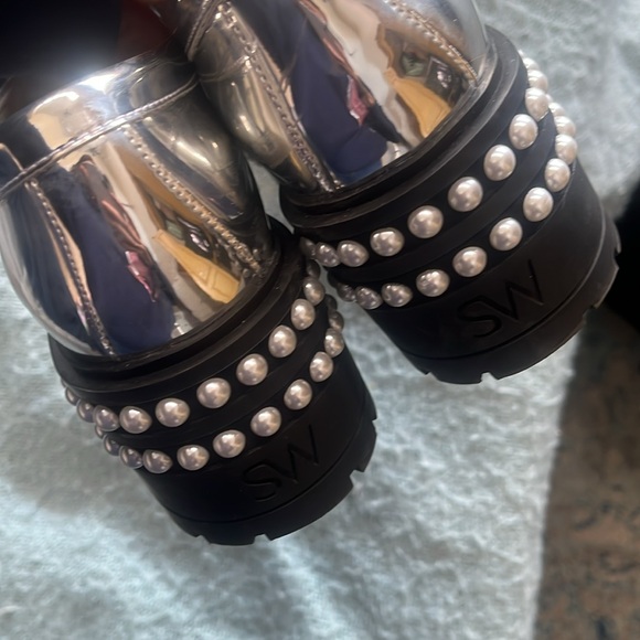 Stuart Weitzman pearl heel metallic loafers - Picture 5 of 7